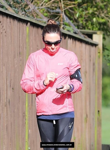 Click to view full size image
==============
SGFB_Londres00001.jpg SGFB_Londres00001.jpg