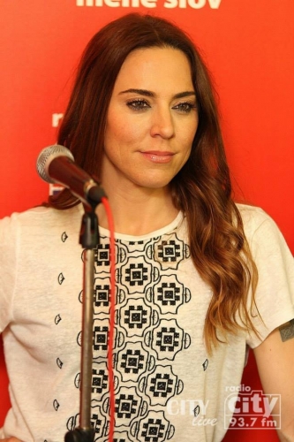 Click to view full size image
==============
155963_719.jpg 155963_719.jpg