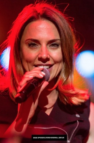 Click to view full size image
==============
SGFB_Jools00008.jpg SGFB_Jools00008.jpg