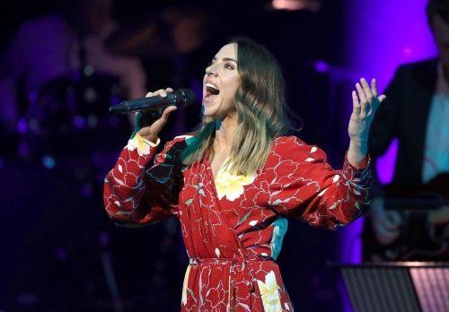 Click to view full size image
==============
SGFB_Xmas00006.jpg SGFB_Xmas00006.jpg