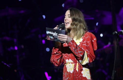 Click to view full size image
==============
SGFB_Xmas00009.jpg SGFB_Xmas00009.jpg