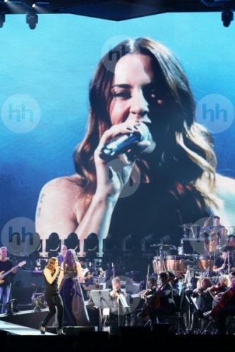 Click to view full size image
==============
SGFB_Proms00050.jpg SGFB_Proms00050.jpg