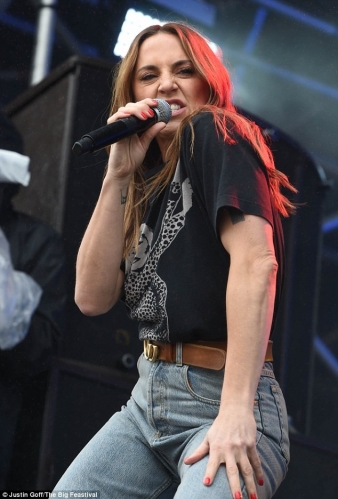 Click to view full size image
==============
SGFB_Big00002.jpg SGFB_Big00002.jpg