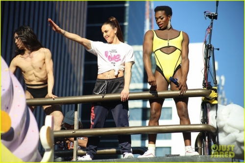 Click to view full size image
==============
SGFB_SP00008.jpg SGFB_SP00008.jpg