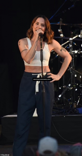 Click to view full size image
==============
SGFB_Gone00001.jpg SGFB_Gone00001.jpg