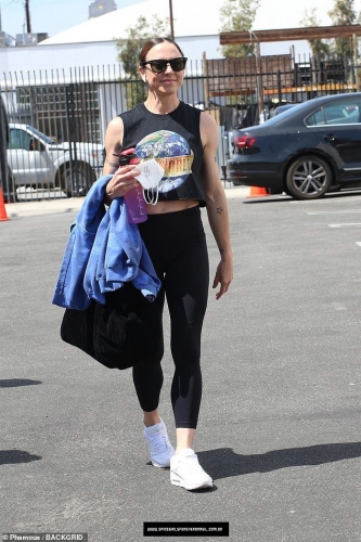 Click to view full size image
==============
SGFB_LA00002.jpg SGFB_LA00002.jpg