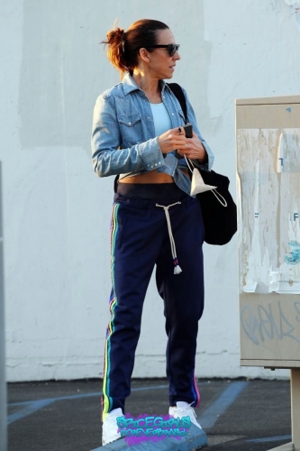 Click to view full size image
==============
SGFB_LA00001.jpg SGFB_LA00001.jpg