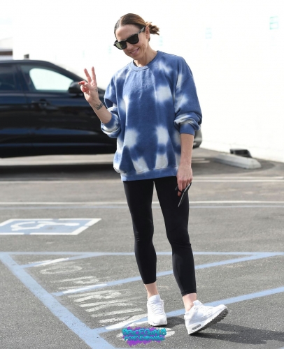 Click to view full size image
==============
SGFB_LA00001.jpg SGFB_LA00001.jpg