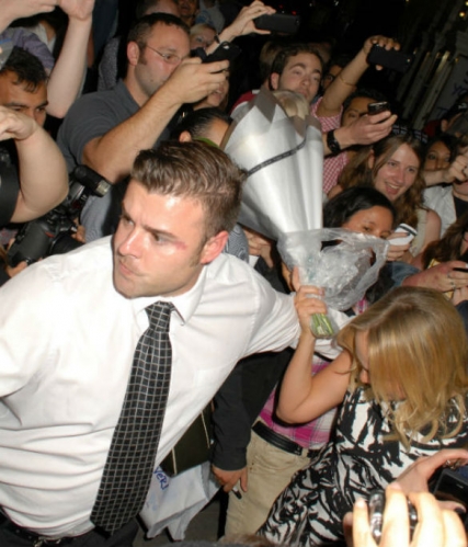 Click to view full size image
==============
4529324_new1.jpg 4529324_new1.jpg