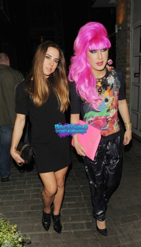 Click to view full size image
==============
SGFB_Londres00022.jpg SGFB_Londres00022.jpg