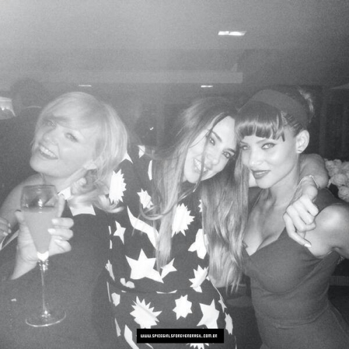 Click to view full size image
==============
SGFB_VBParty00002.jpg SGFB_VBParty00002.jpg