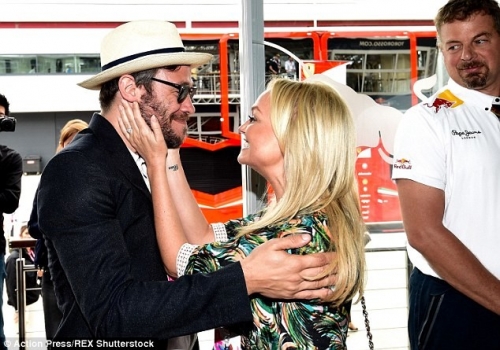 Click to view full size image
==============
SGFB_Silverstone00016.jpg SGFB_Silverstone00016.jpg