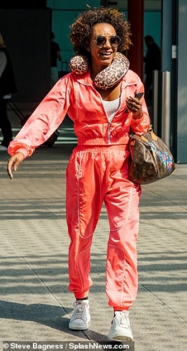 Click to view full size image
==============
SGFB_Londres00008.jpg SGFB_Londres00008.jpg