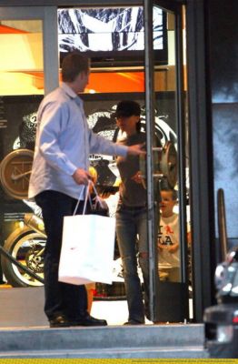 Click to view full size image
==============
01032010sgfb_(8).jpg 01032010sgfb_(8).jpg