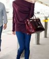 Victoria_Beckham_heathrow_airport_045_122_671lo_(22).jpg