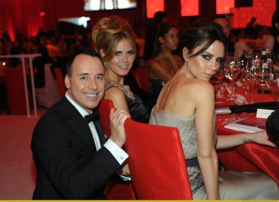 Click to view full size image
==============
Victoria_Beckham_Elton_John496.jpg Victoria_Beckham_Elton_John496.jpg