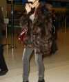 Victoria_Beckham_JFK_LAX_airport570.jpg