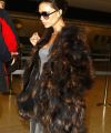 Victoria_Beckham_JFK_LAX_airport574.jpg