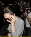 Victoria_Beckham_JFK_LAX_airport659.jpg