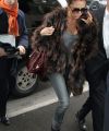 Victoria_Beckham_JFK_LAX_airport668.jpg