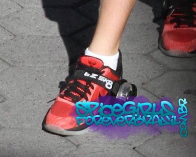 Click to view full size image
==============
SGFB_Universal_Studios0009.jpg SGFB_Universal_Studios0009.jpg