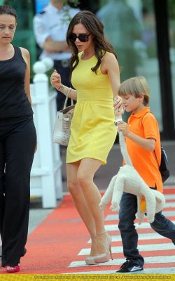 Click to view full size image
==============
SGFB_cannes_(3).jpg SGFB_cannes_(3).jpg