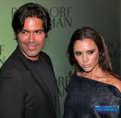 Click to view full size image
==============
SGFB_Bergdorf_Goodman_Celebrates0042.jpg SGFB_Bergdorf_Goodman_Celebrates0042.jpg