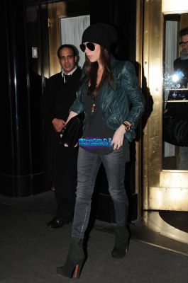 Click to view full size image
==============
SGFB_Hotel0006.jpg SGFB_Hotel0006.jpg