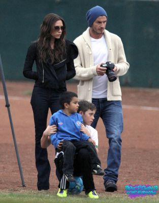 Click to view full size image
==============
SGFB_Los_Angeles00036.jpg SGFB_Los_Angeles00036.jpg