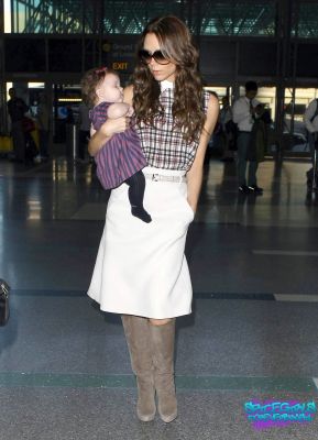 Click to view full size image
==============
SGFB_Lax00027.jpg SGFB_Lax00027.jpg