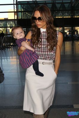 Click to view full size image
==============
SGFB_Lax00051.jpg SGFB_Lax00051.jpg