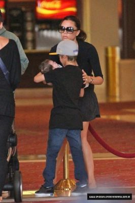 Click to view full size image
==============
SGFB_groove0028.jpg SGFB_groove0028.jpg