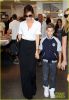 victoria-beckham-parisian-shopping-spree-with-cruz-07.jpg