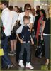 victoria-beckham-parisian-shopping-spree-with-cruz-10.jpg
