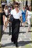 victoria-beckham-parisian-shopping-spree-with-cruz-14.jpg