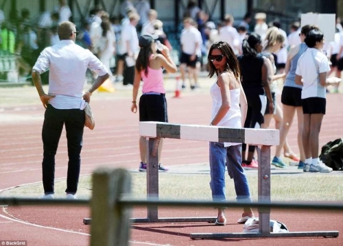 Click to view full size image
==============
SGFB_Londres00030.jpg SGFB_Londres00030.jpg