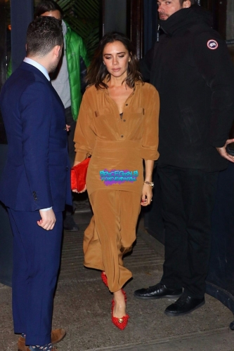 Click to view full size image
==============
SGFB_Carbone00005.jpg SGFB_Carbone00005.jpg