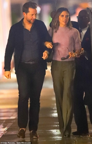 Click to view full size image
==============
SGFB_NY00003.jpg SGFB_NY00003.jpg