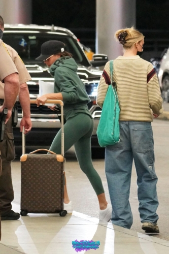 Click to view full size image
==============
SGFB_Miami00001.jpg SGFB_Miami00001.jpg