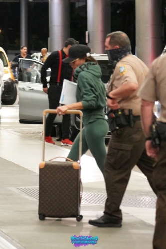 Click to view full size image
==============
SGFB_Miami00005.jpg SGFB_Miami00005.jpg