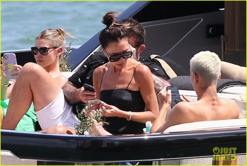 Click to view full size image
==============
SGFB_Miami00003.jpg SGFB_Miami00003.jpg