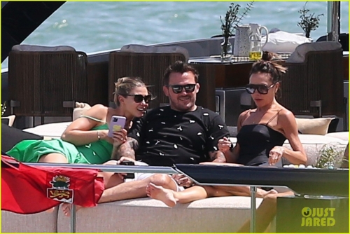 Click to view full size image
==============
SGFB_Miami00008.jpg SGFB_Miami00008.jpg