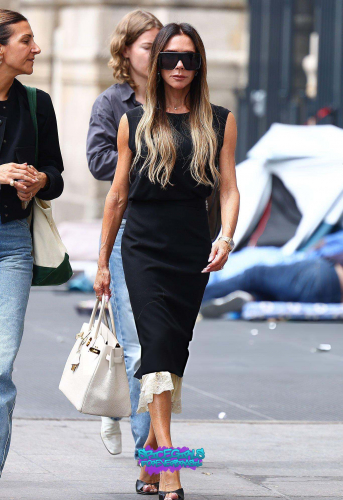 Click to view full size image
==============
SGFB_Paris00002.jpg SGFB_Paris00002.jpg