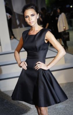 Click to view full size image
==============
glambeckhamswebsite_22sept09VBburberryUntitled_10.jpg glambeckhamswebsite_22sept09VBburberryUntitled_10.jpg