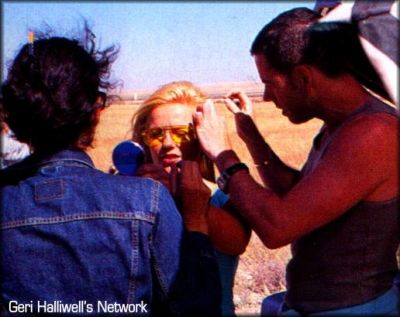 Click to view full size image
==============
liftmeup03.jpg liftmeup03.jpg