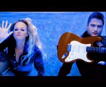 What_I_Am_clipe_0064.jpg What_I_Am_clipe_0064.jpg