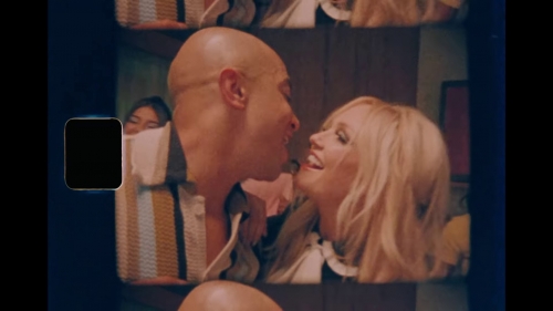 Click to view full size image
==============
SGFB_YoureAlINeedtoGetBy00467.jpg SGFB_YoureAlINeedtoGetBy00467.jpg