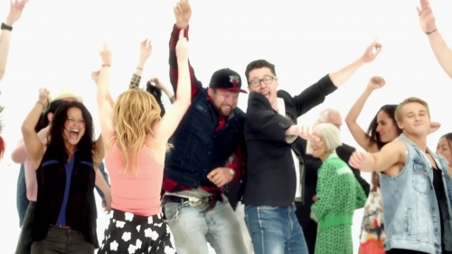 Click to view full size image
==============
SGFB_halfofme00276.jpg SGFB_halfofme00276.jpg