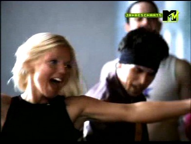 its_raining_mem_clipe_(104).jpg its_raining_mem_clipe_(104).jpg