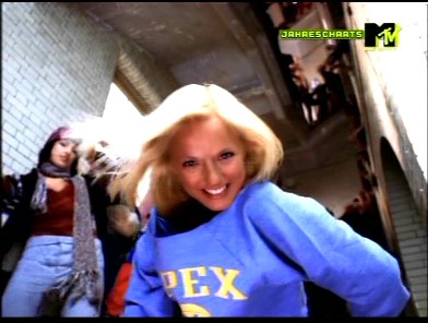 its_raining_mem_clipe_(168).jpg its_raining_mem_clipe_(168).jpg